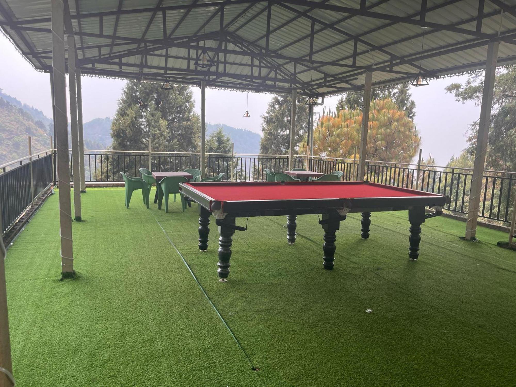 Royal Hill Inn Mussoorie Bagian luar foto