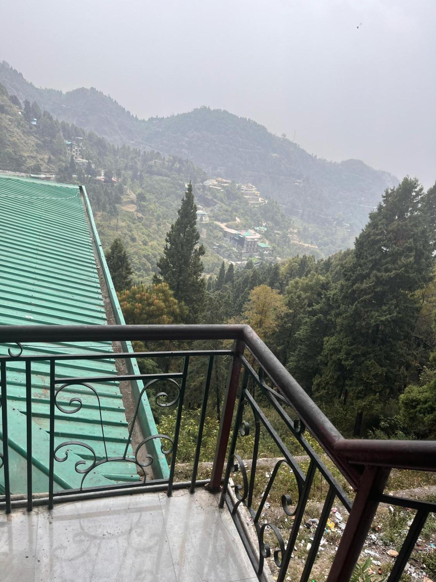 Royal Hill Inn Mussoorie Bagian luar foto