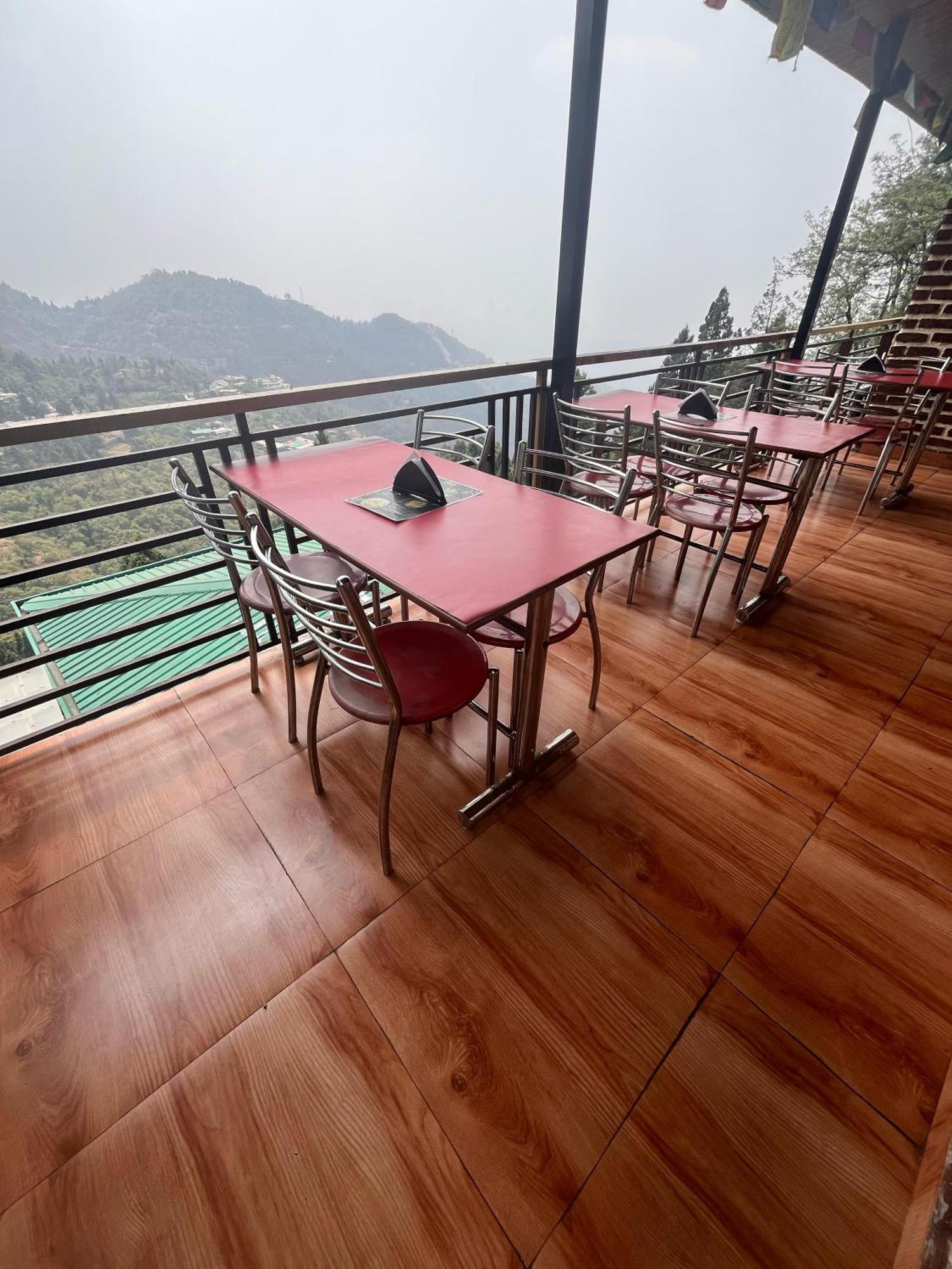 Royal Hill Inn Mussoorie Bagian luar foto